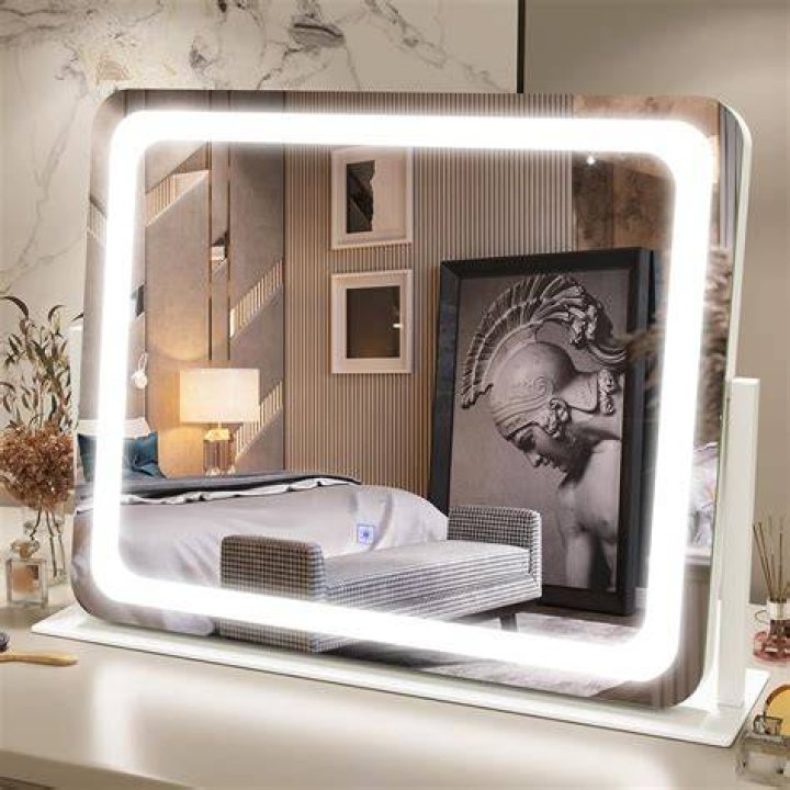 This Light up Vanity Mirror is 25% Off & Will Elevate Your Makeup Routine