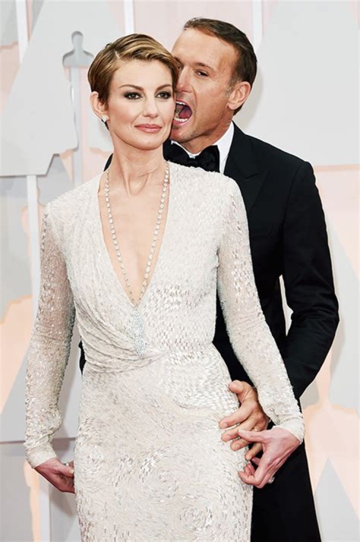 Tim McGraw Take A Bite Out Of Faith Hill