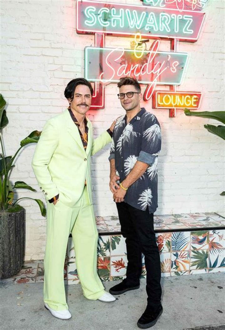 Tom Schwartz Gives an Update on Schwartz & Sandy’s: Watch – Hollywood Life