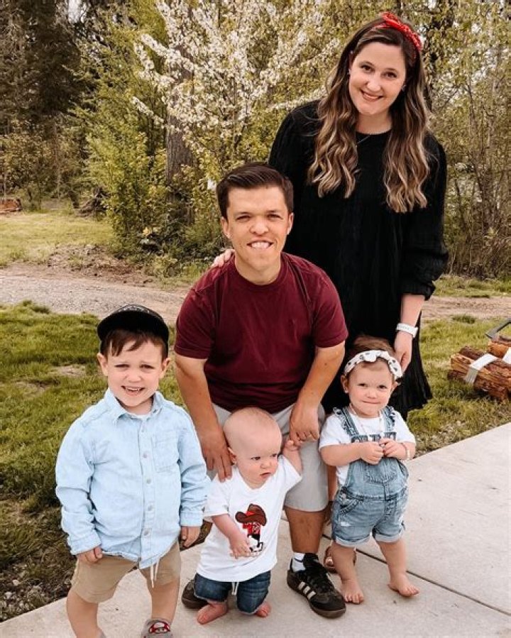 Tori Roloff looks at husband Zach