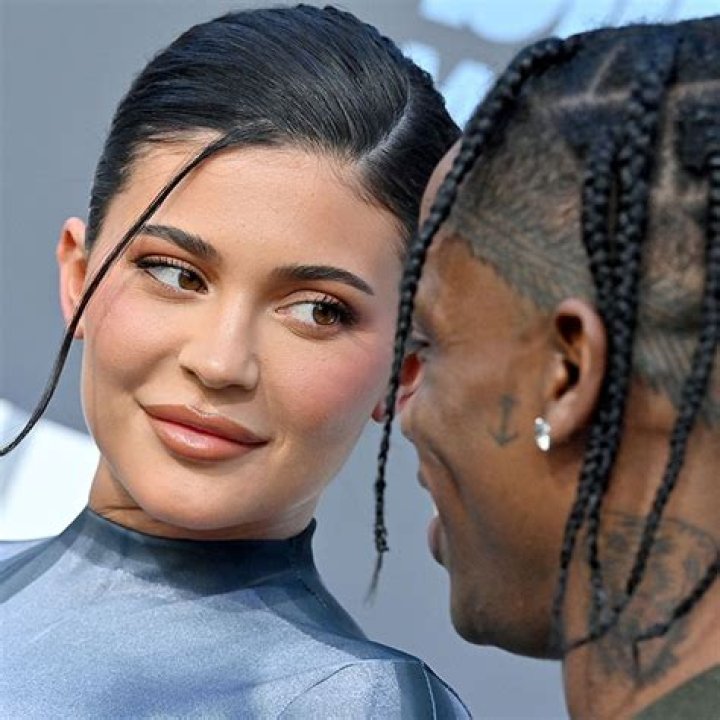Travis Scott & Kylie Jenner Kiss After Sushi Dinner Celebrating ‘Astroworld’s 1 Year Anniversary