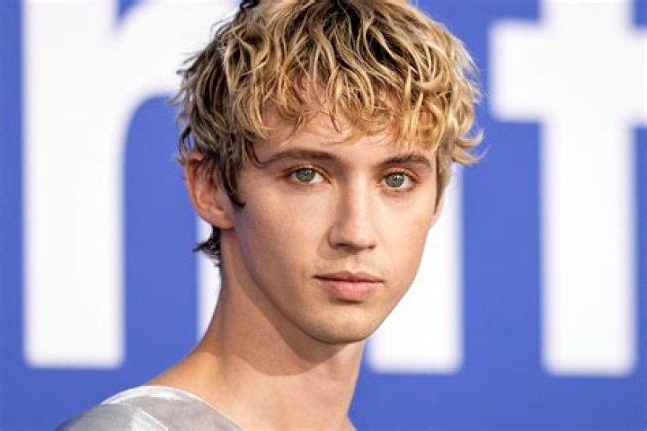Troye Sivan&rsquo;s &lsquo;My My My&rsquo; Music Video