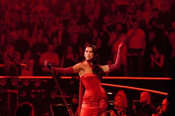 Tyra Banks Gets ‘Turnt Up’ In Gorgeous Neon Green Gown While Dancing To Dua Lipa — Watch