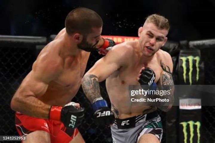 UFC 243: Matthews v Akman