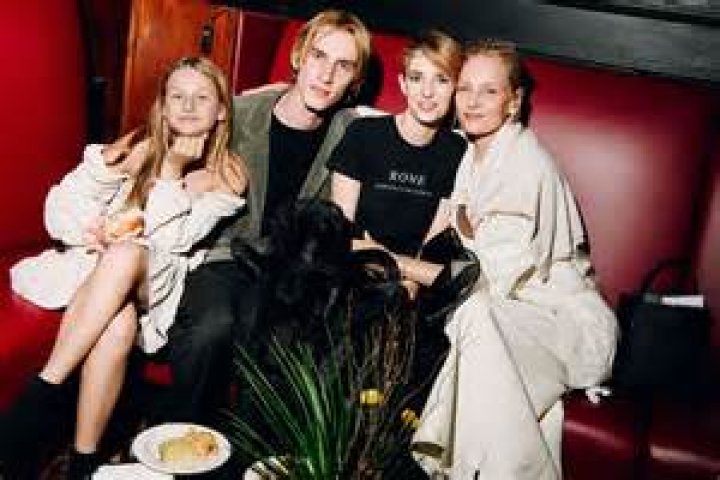 Uma Thurman and Luna Thurman-Busson Uma Thurman out and about, New York, USA - 29 Dec 2017