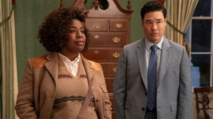 Uzo Aduba Shines In Green Satin