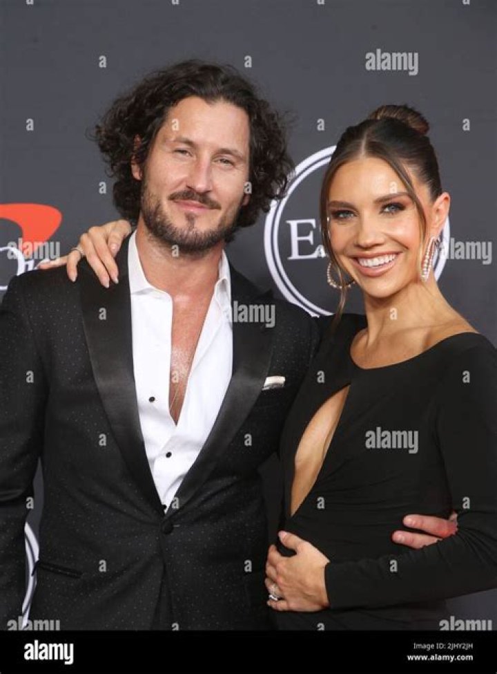 Valentin Chmerkovskiy, Jenna Johnson Chmerkovskiy 33rd Annual Glaad Media Awards, Beverly Hills, California, United States - 02 Apr 2022