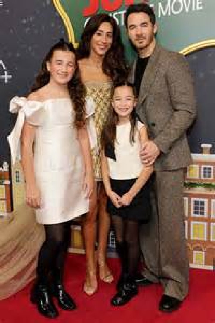 Valentina Angelina, Danielle Jonas, Alena Rose Kevin Jonas, Priyanka Chopra, Nick Jonas, Joe Jonas and Sophie Turner Jonas Brothers honored with a star on the Hollywood Walk of Fame, Los Angeles, California, USA - 30 Jan 2023