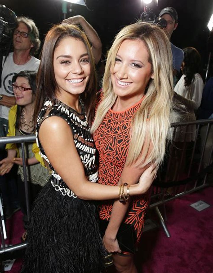 Vanessa Hudgens Dissing Ashley Tisdale On ‘Watch What Happens Live’? – Hollywood Life