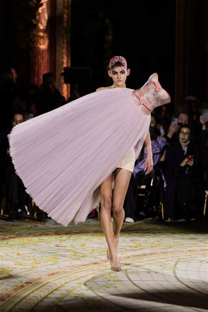 Viktor & Rolf show, Spring Summer 2016, Haute Couture, Paris Fashion Week, France &ndash; 27 Jan 2016