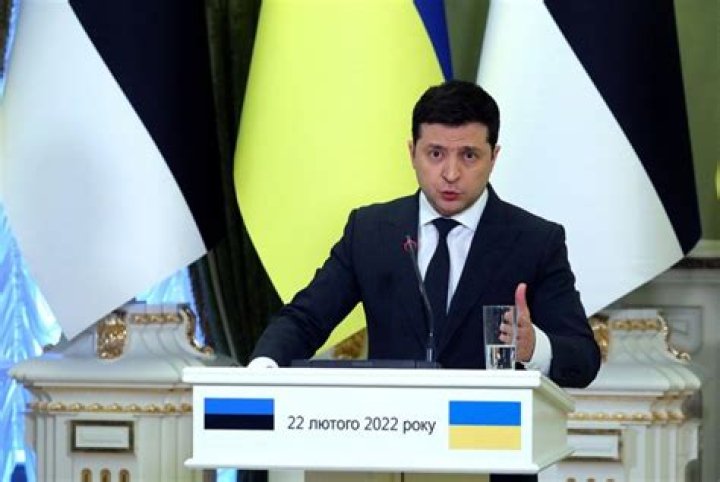 Volodymyr Zelenskyy Speaks With Estonia