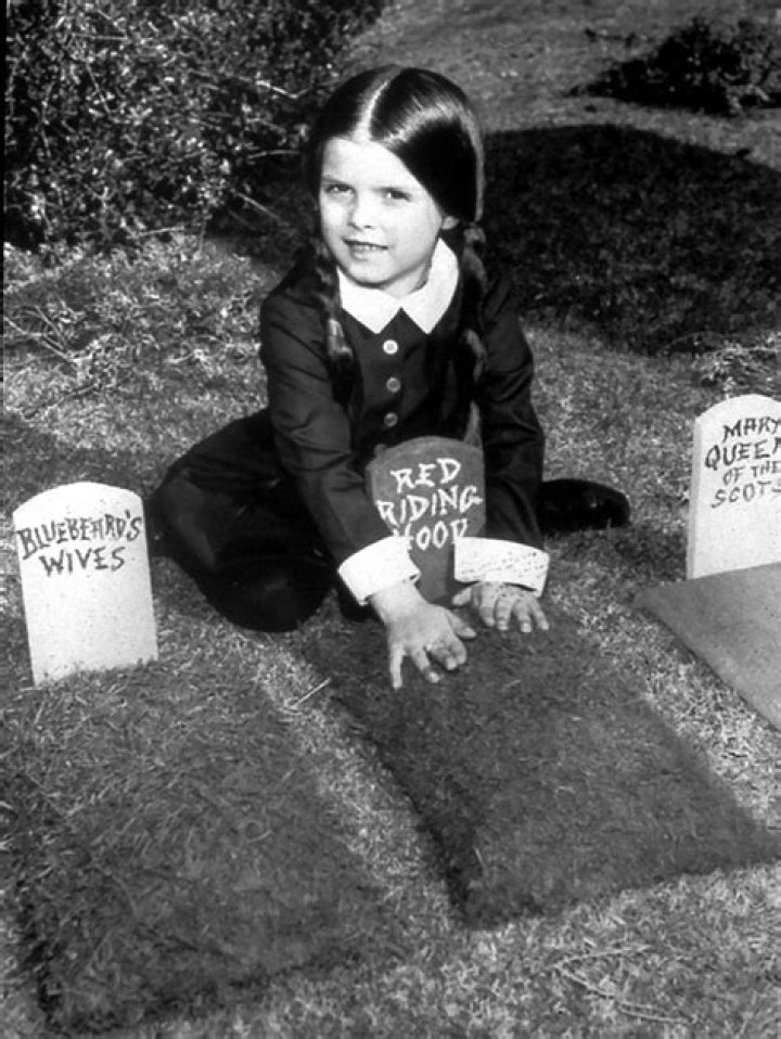 Wednesday Addams Actress Dies At 64 – Hollywood Life