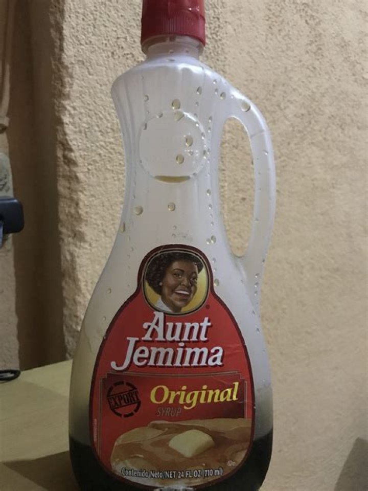 What Is Aunt Jemima? 5 Things To Know About Retired Syrup Brand – Hollywood Life
