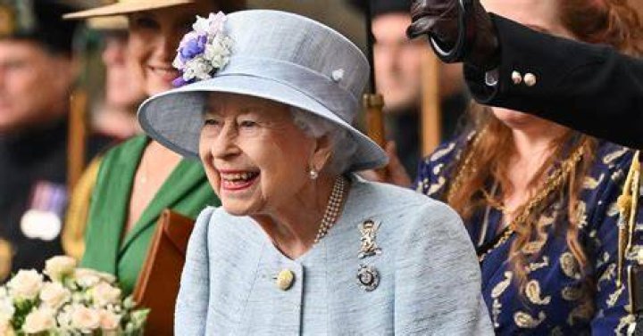 Where Will Queen Elizabeth Be Buried? Everything To Know About Monarch’s Final Resting Place