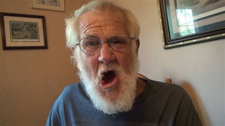 Who Is ‘Angry Grandpa’? 5 Things On The YouTube Sensation – Hollywood Life