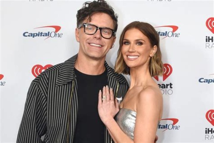 Who Is Bobby Bones? 5 Things About Radio Host & DWTS Contestant – Hollywood Life
