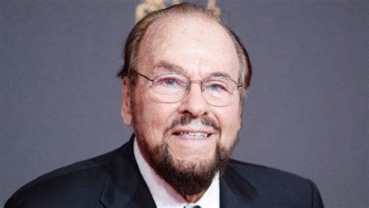 Who Is James Lipton? 5 Things To Know About The ‘Actor’s Studio’ Host – Hollywood Life