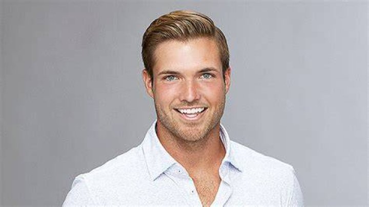 Who Is Jordan Kimball? 5 Things About ‘Bachelor In Paradise’ Star – Hollywood Life
