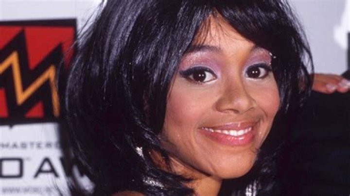 Who Is Lisa ‘Left Eye’ Lopes? 5 Things About The TLC Member Who Died – Hollywood Life