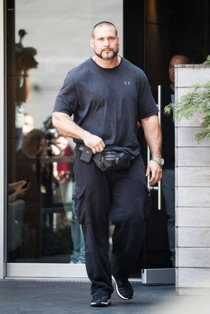 Who Is Pascal Duvier? 5 Things To Know About Kim Kardashian’s Hulking Bodyguard – Hollywood Life
