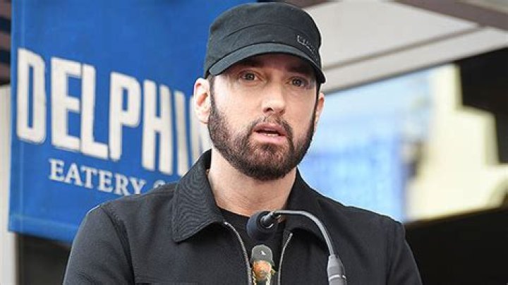 Why Eminem Wanted To Publicly Apologize To Rihanna Over Leaked Lyrics About Chris Brown