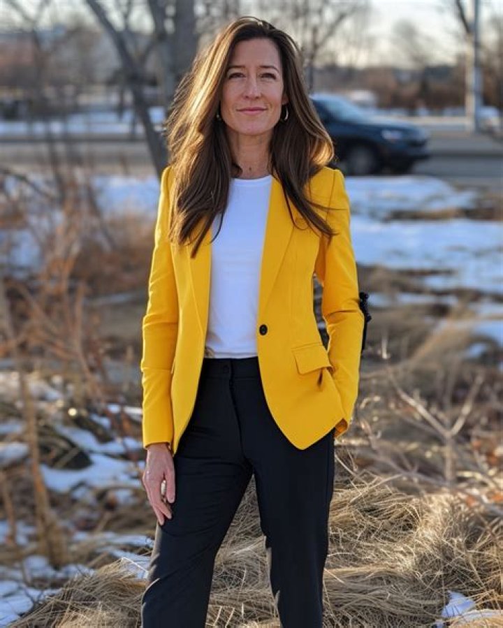 yellow blazer