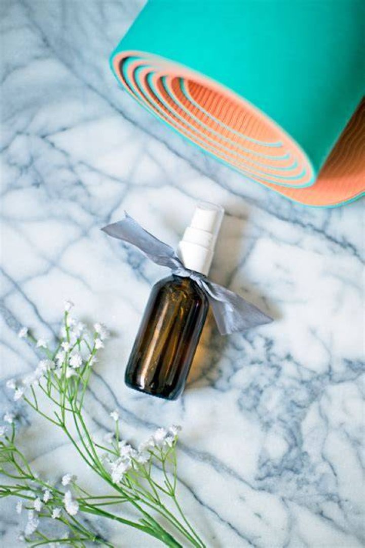 yoga mat spray