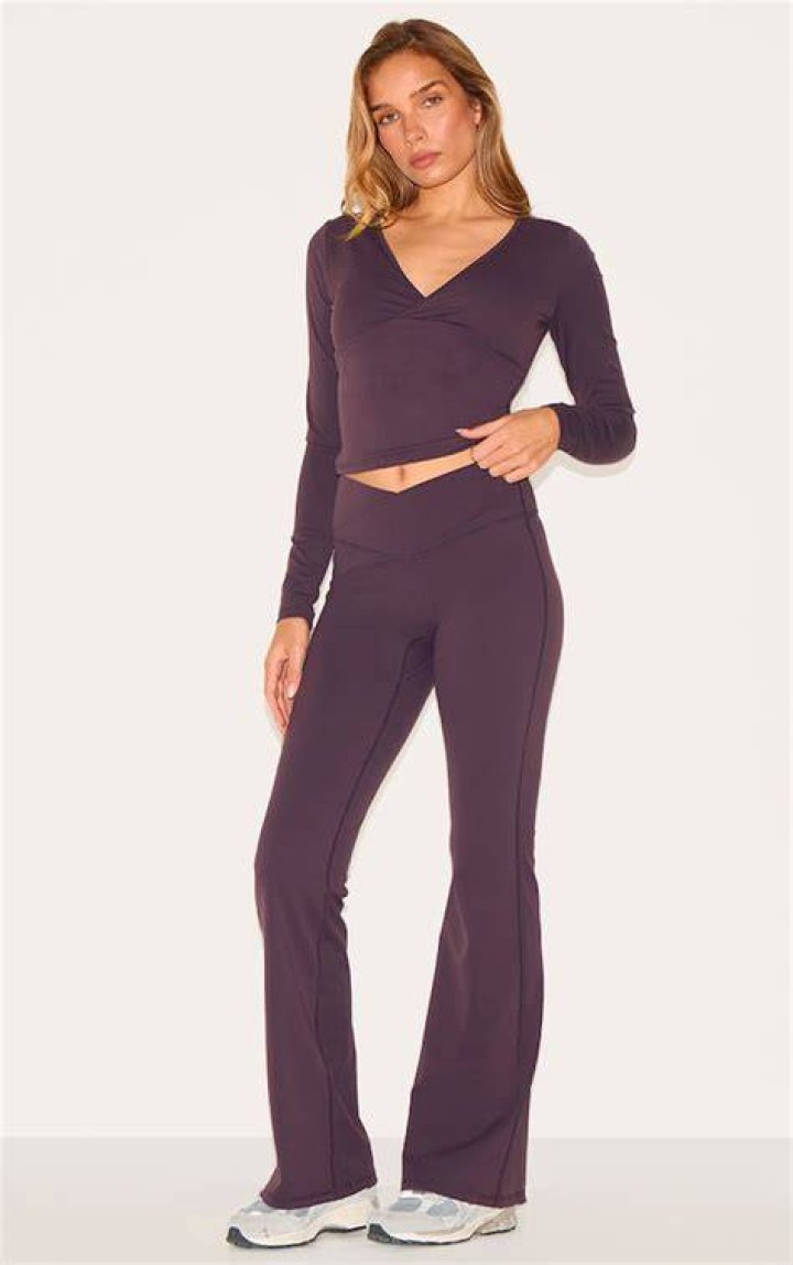 yoga pants