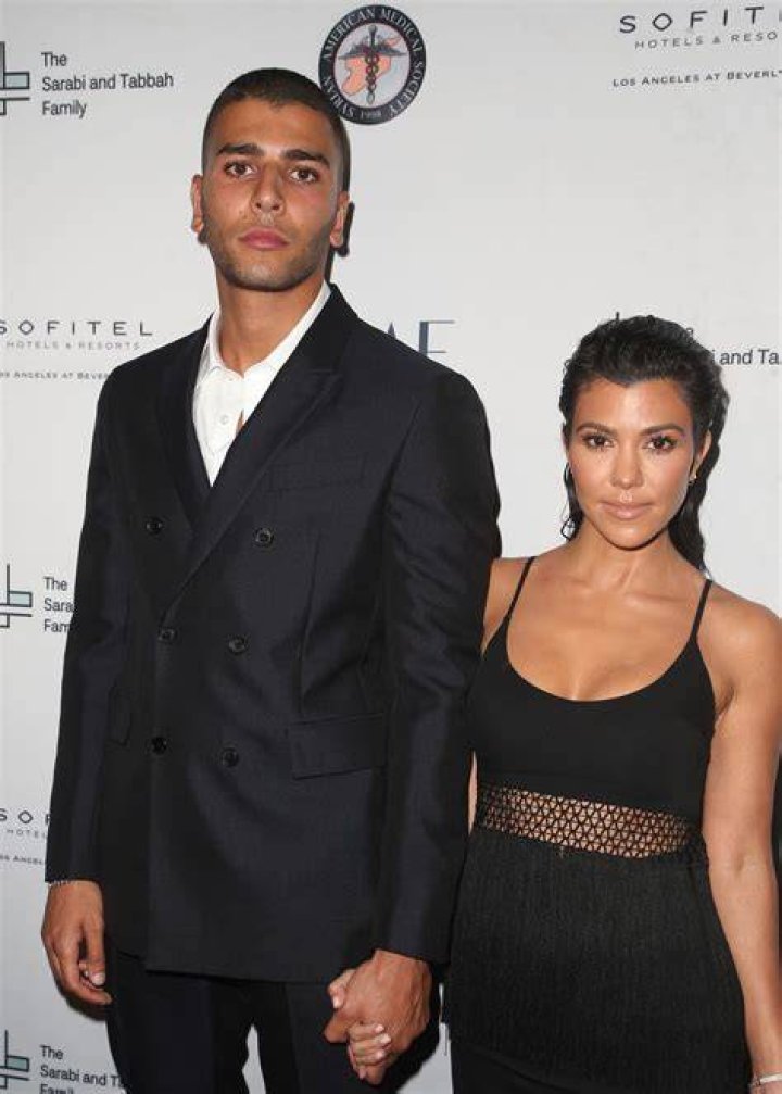 Younes Bendjima & Kourtney Kardashian At Paris Fashion Week In 2017