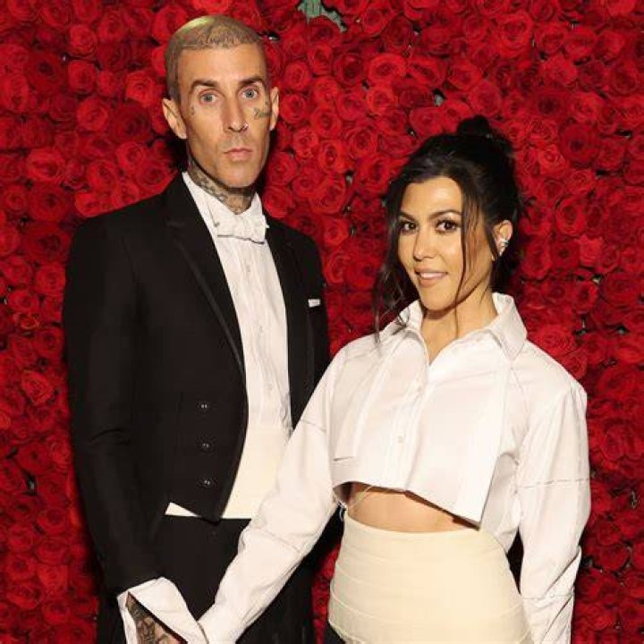 Younes Bendjima Whips Up A Romantic Dinner For Kourtney’s 39th Bday — Cute Pics