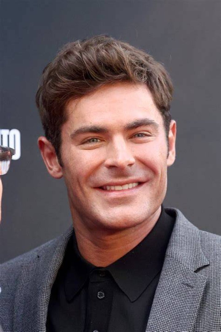 Zac Efron &mdash; What A Stud Shirtless!