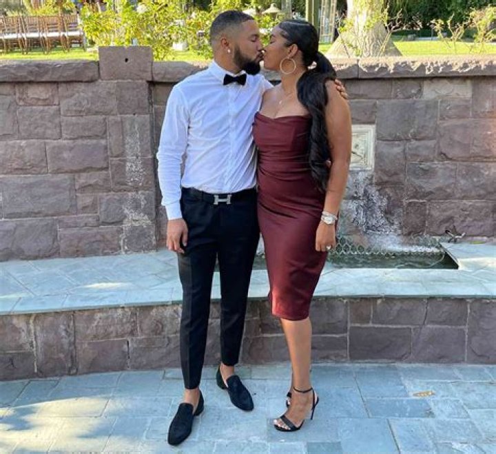 Zach Davis, Cheyenne Floyd