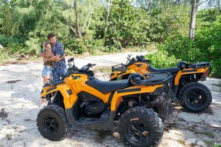 Zach Shallcross On Bahamas Group Date
