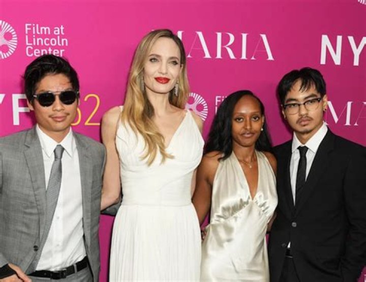 Zahara & Her Siblings Visit Broadway in 2010