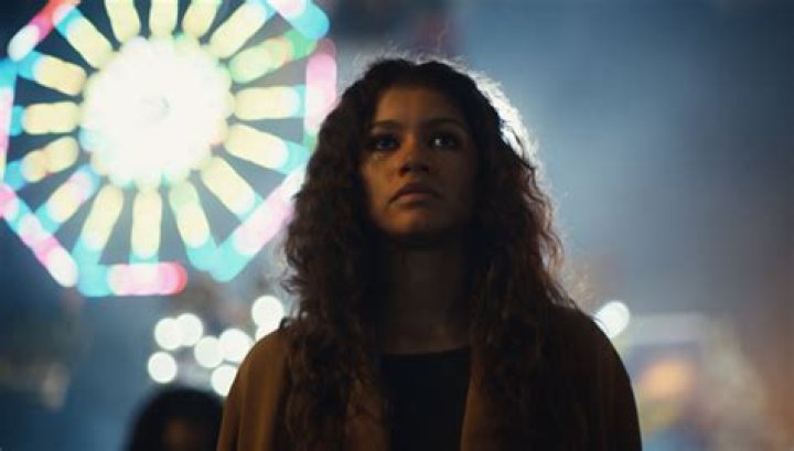 Zendaya’s Rue Is Addicted & Eric Dane Goes Full Frontal – Hollywood Life
